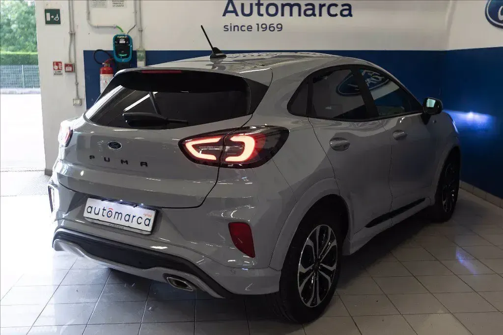 Usata Ford Puma ST-Line 125 CV (91 kW) 2023 Grigio metallizzato SUV