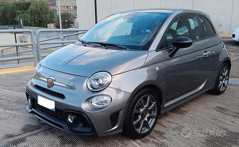 Usata Abarth 595 165 CV (121 kW) 2023 Grigio Utilitaria