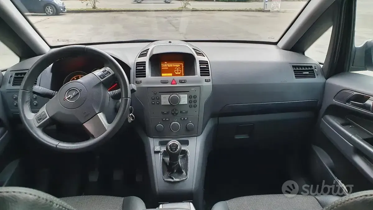 Usata Opel Zafira Cosmo 105 CV (77 kW) 2007 Grigio Monovolume
