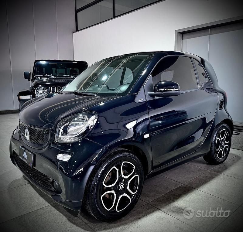 Usata Smart ForTwo Coupé Passion 90 CV (66 kW) 2017 Nero Coupé