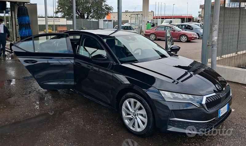 Usata Skoda Octavia Style 150 CV (110 kW) 2025 Nero Berlina