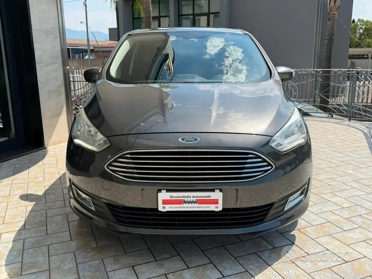 Usata Ford C-MAX Titanium 120 CV (88 kW) 2017 Grigio Monovolume