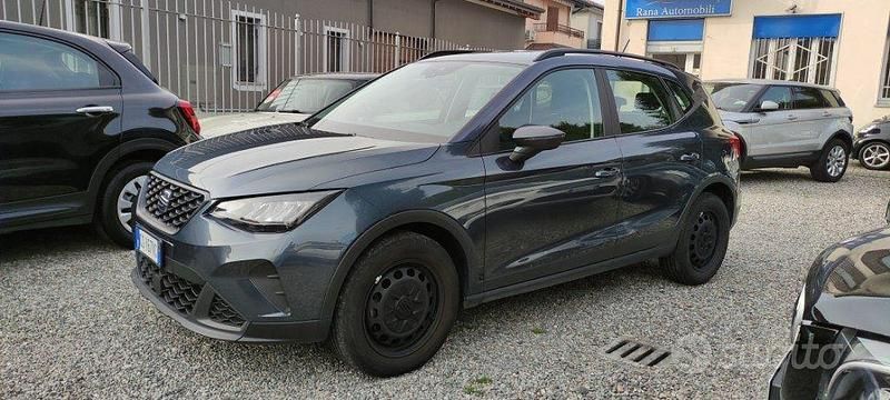 Usata Seat Arona Reference 95 CV (69 kW) 2024 Antracite metallizzato SUV