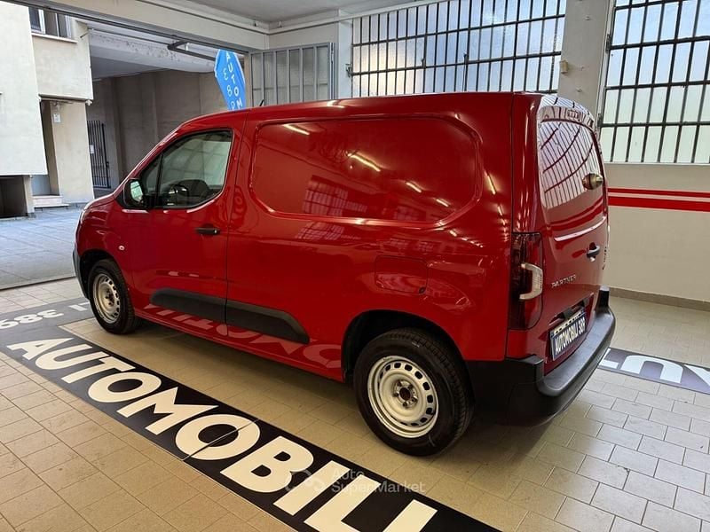 Usata Peugeot Partner Premium 102 CV (75 kW) 2020 Rosso Monovolume