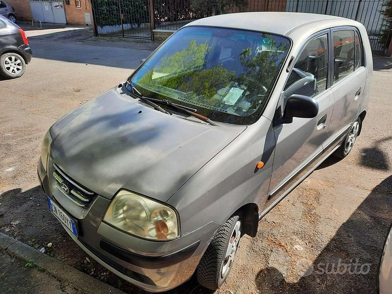 Usata Hyundai Atos Prime 59 CV (43 kW) 2004 Grigio Utilitaria