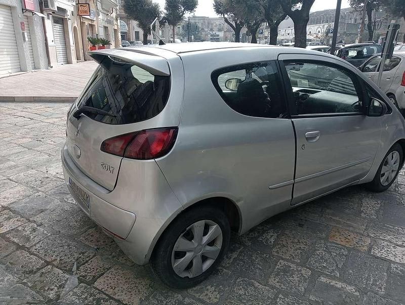 Usata Mitsubishi Colt 75 CV (55 kW) 2009 Utilitaria