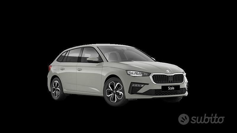 Grigio acciaio Nuova 2025 Skoda Scala Selection Due volumi | 21.900 € (Buon prezzo) - Immagine 1/4