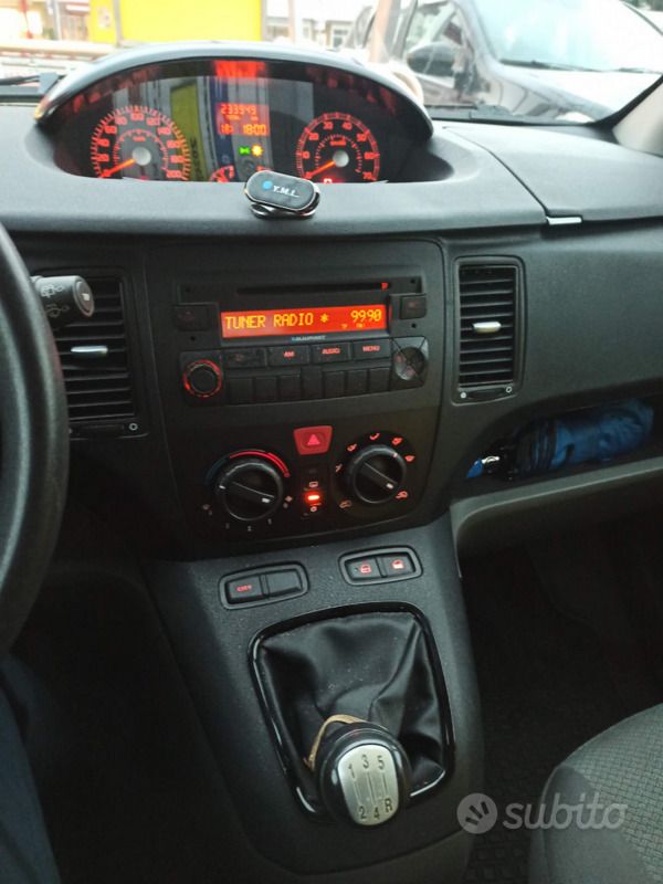 Usata Fiat Idea 70 CV (51 kW) 2006 Grigio Monovolume