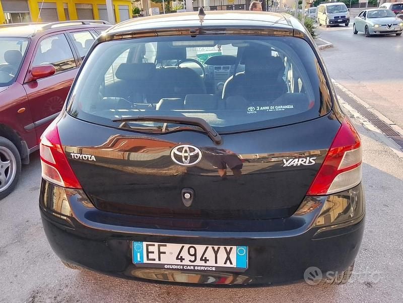 Usata Toyota Yaris Sol 2011 Nero Berlina