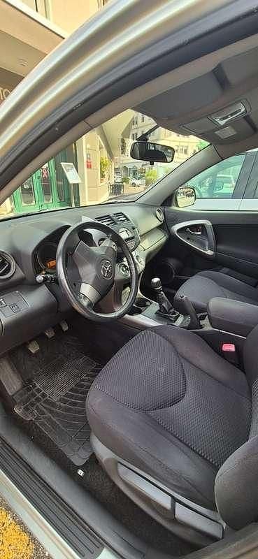 Usata Toyota RAV4 Sol 136 CV (100 kW) 2007 Argento SUV
