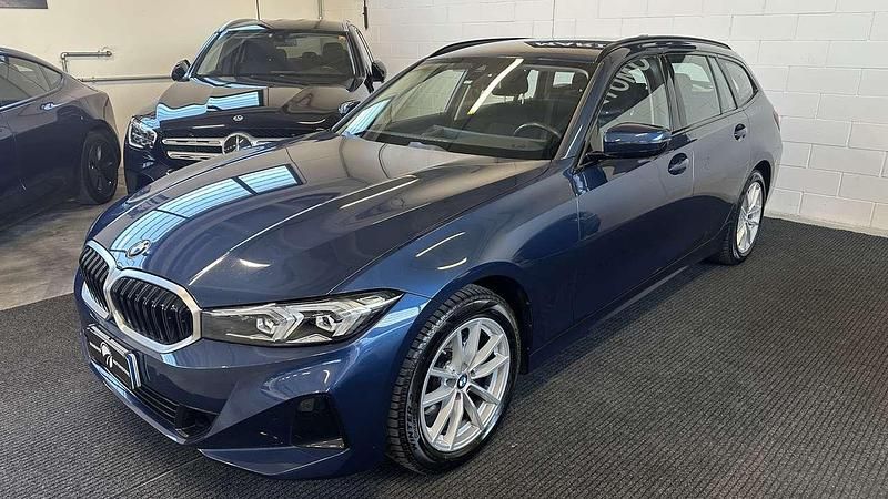 Usata BMW 320 190 CV (139 kW) 2024 Blu/azzurro Station wagon