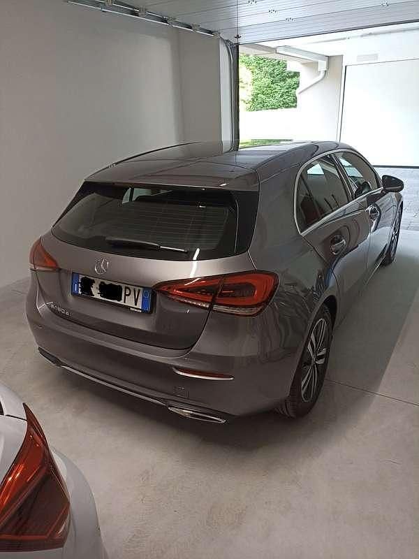 Usata Mercedes A180 116 CV (85 kW) 2022 Berlina