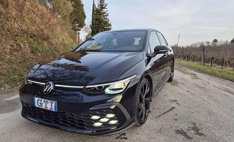 Usata VW Golf GTI 245 CV (180 kW) 2023 Berlina