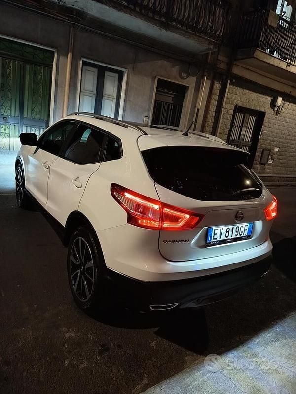 Usata Nissan Qashqai 130 CV (95 kW) 2014 Bianco SUV