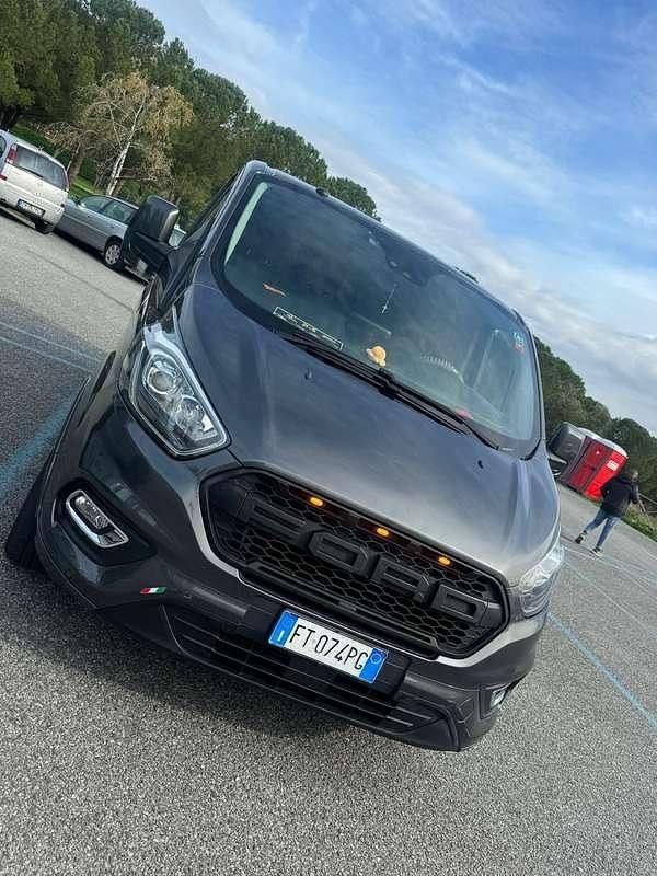 Usata Ford Tourneo Titanium 170 CV (125 kW) 2019 Monovolume