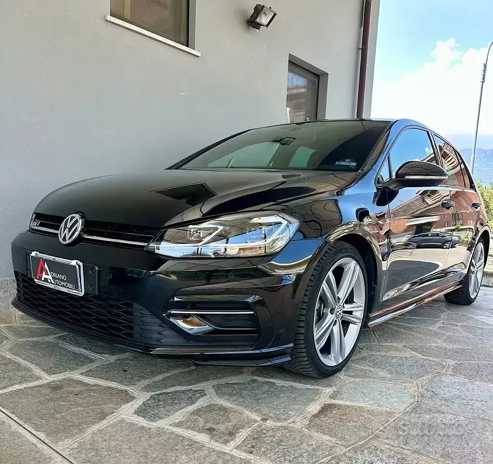 Usata VW Golf VII R-line 150 CV (110 kW) 2020 Nero Berlina