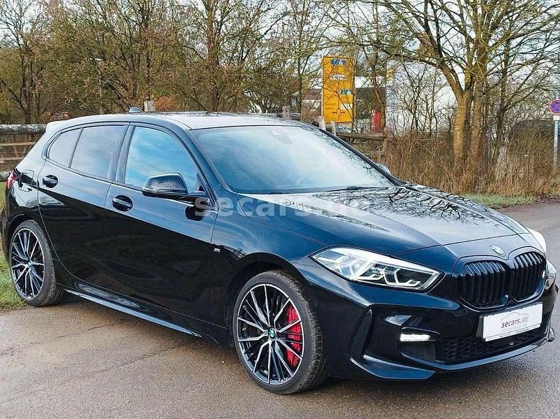 Usata BMW 120 M Sport 178 CV (130 kW) 2022 Nero Utilitaria