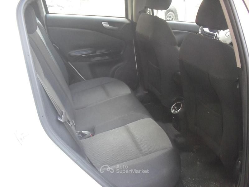 Usata Alfa Romeo Giulietta Distinctive 170 CV (125 kW) 2010 Bianco Utilitaria