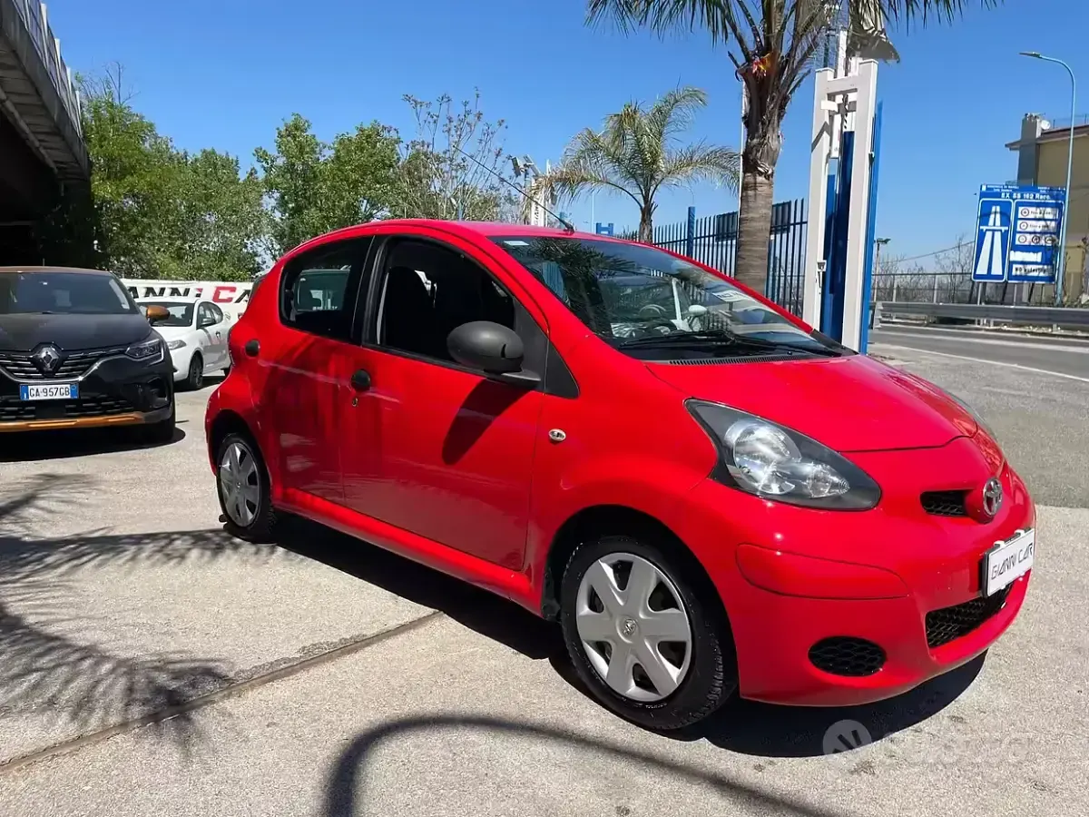 Occasion Toyota Aygo Connect Style 68 ch (50 kW) 2012 Rouge Citadine