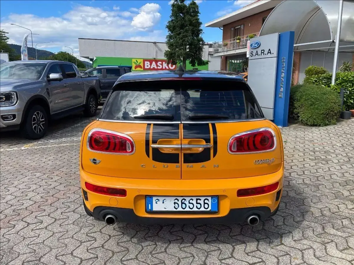 Usata Mini Cooper SD Clubman Business 190 CV (139 kW) 2017 Arancione pastello Station wagon