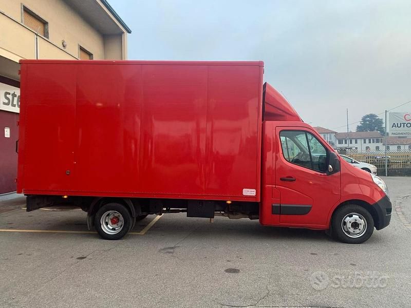 Usata Renault Master 165 CV (121 kW) 2019 Rosso Furgone