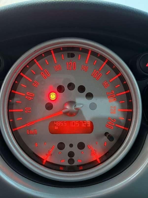 Usata Mini Cooper 116 CV (85 kW) 2004 Argento Utilitaria