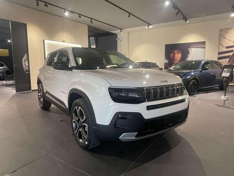 Bianco Nuova 2025 Jeep Avenger Longitude SUV | 18.990 € (Super prezzo) - Immagine 1/4