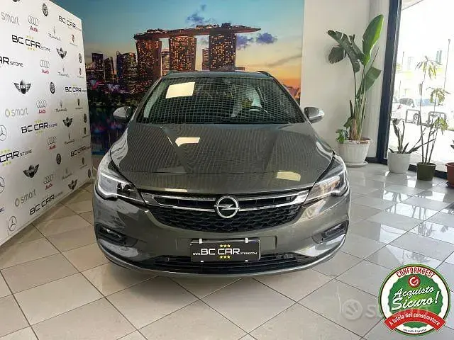 Usata Opel Astra Business 110 CV (80 kW) 2018 Grigio Station wagon