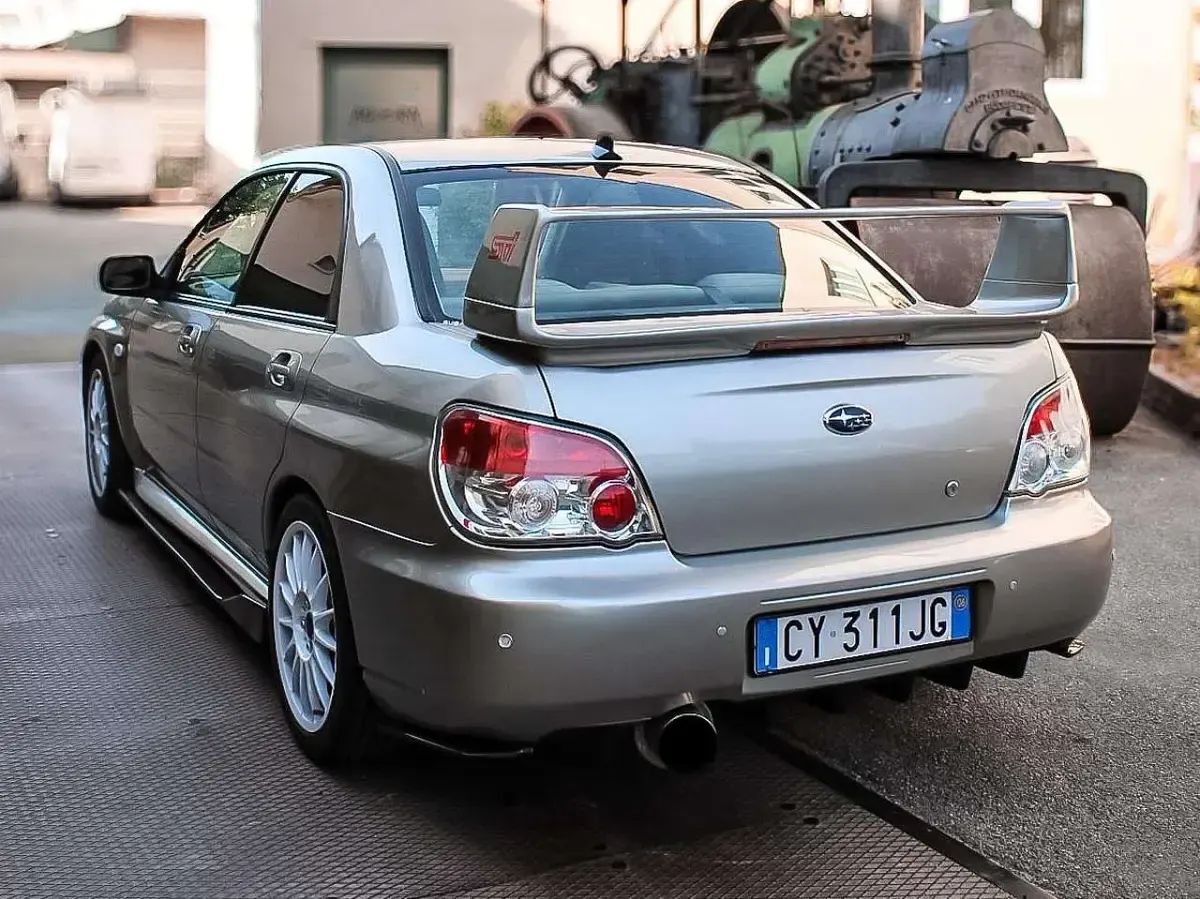 Usata Subaru Impreza 230 CV (169 kW) 2006 Crystall grey metallic Berlina