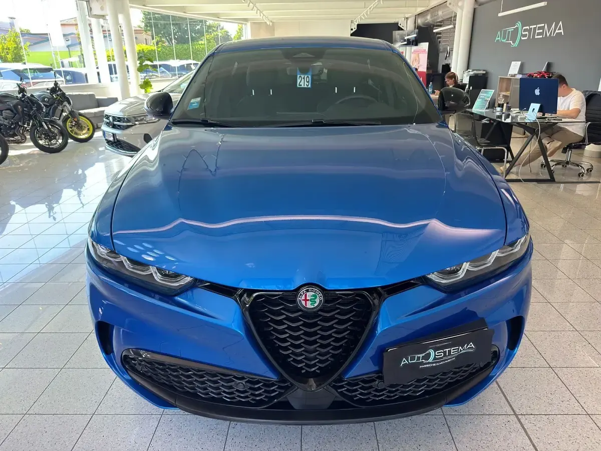 Usata Alfa Romeo Tonale Veloce 160 CV (117 kW) 2024 Grigio scuro metallizzato SUV