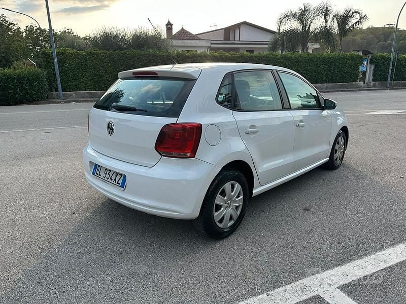 Usata VW Polo Comfortline 95 CV (69 kW) 2012 Bianco Utilitaria