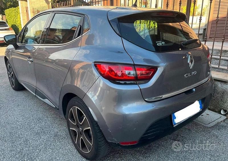 Usata Renault Clio IV 90 CV (66 kW) 2015 Grigio Utilitaria