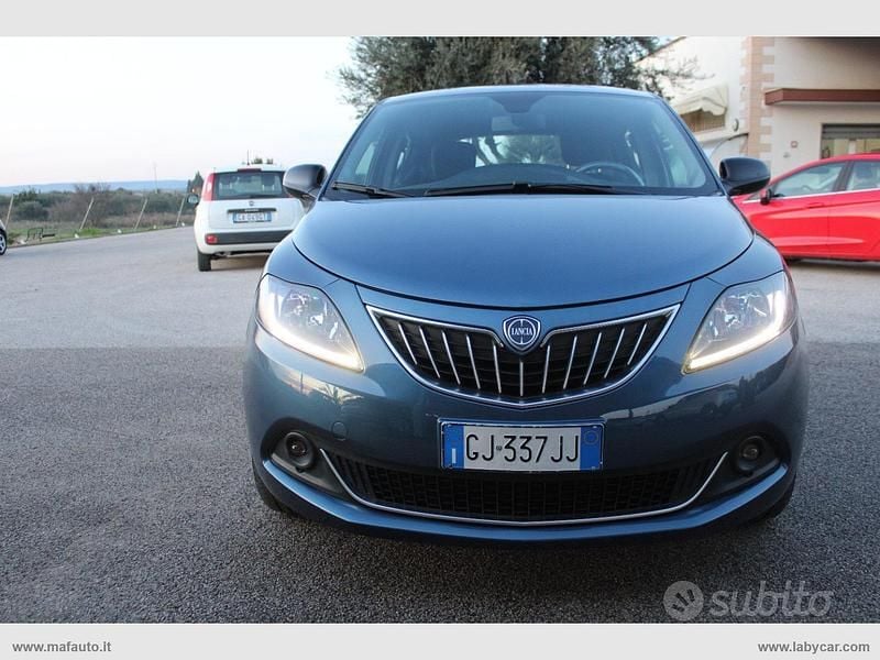 Blu Usata 2022 Lancia Ypsilon Gold Due volumi | 10.500 € (Buon prezzo) - Immagine 1/4