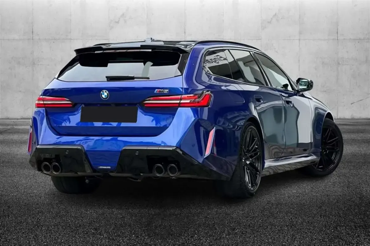 Usata BMW M5 727 CV (534 kW) 2025 Blu/azzurro Station wagon
