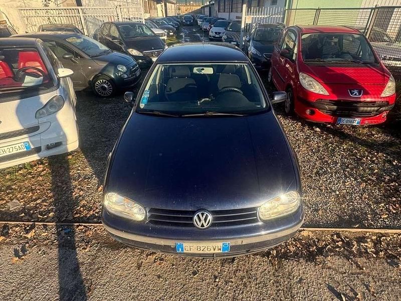 Usata VW Golf 75 CV (55 kW) 2002 Blu/azzurro Berlina