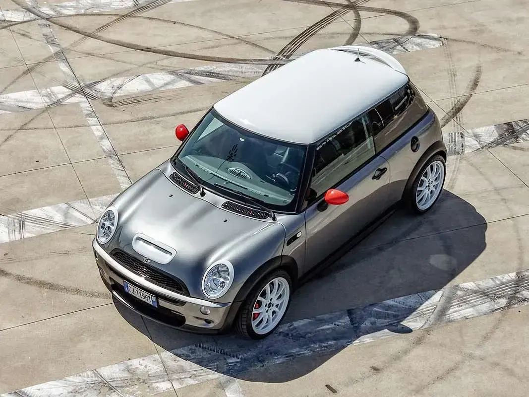 Usata Mini John Cooper Works 200 CV (147 kW) 2003 Utilitaria