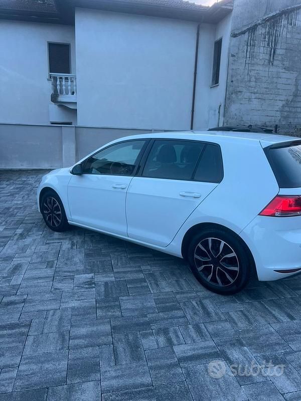 Usata VW Golf VII 90 CV (66 kW) 2016 Bianco Berlina