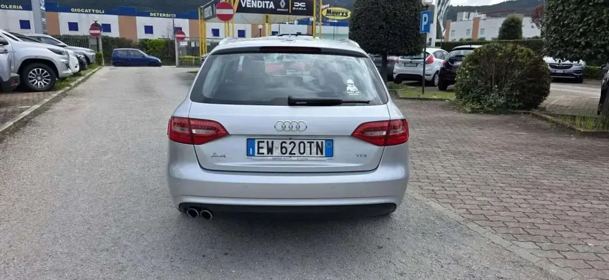 Usata Audi A4 Business 120 CV (88 kW) 2014 Argento Station wagon