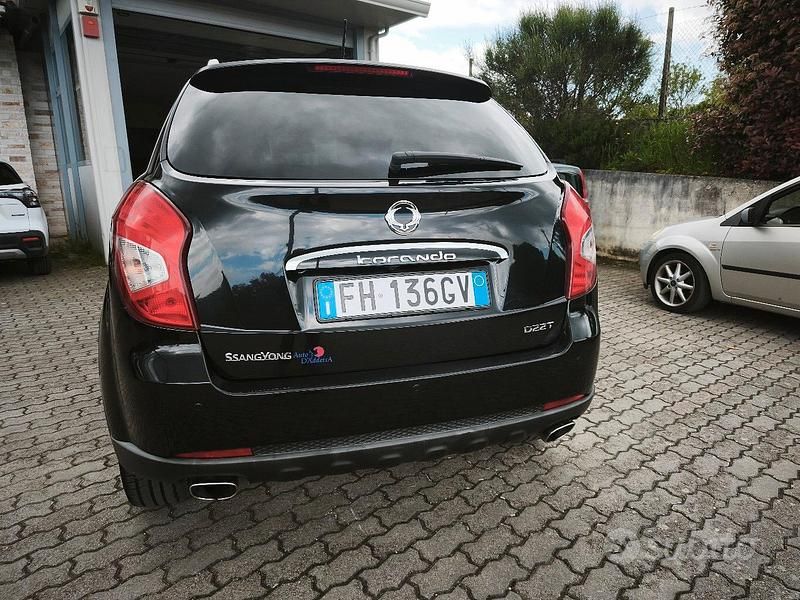 Usata SsangYong Korando Limited 178 CV (130 kW) 2017 Nero SUV