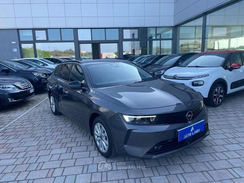 Usata Opel Astra Ultimate 110 CV (80 kW) 2024 Grigio Station wagon