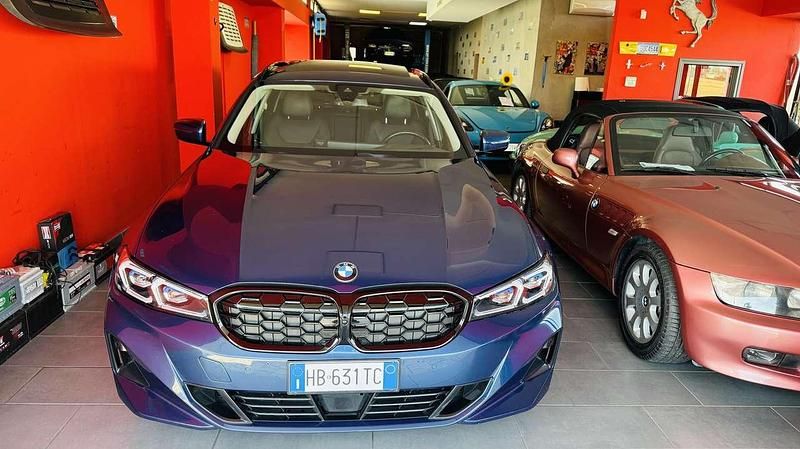 Usata BMW 318 150 CV (110 kW) 2023 Blu/azzurro Station wagon