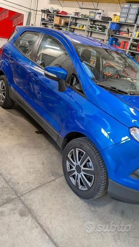 Usata Ford Ecosport Titanium 111 CV (81 kW) 2017 Blu SUV