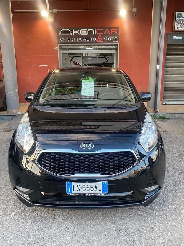 Usata Kia Venga Active 90 CV (66 kW) 2018 Nero Utilitaria