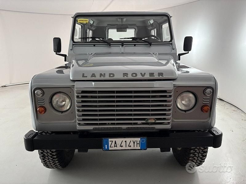 Usata Land Rover Defender S 122 CV (89 kW) 2007 Grigio Station wagon