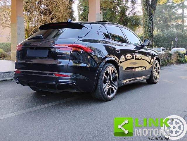 Usata Maserati Grecale Folgore 409 kW (557 CV) 2024 Nero tempesta SUV