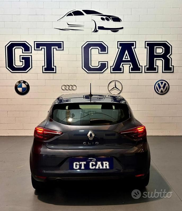 Usata Renault Clio V Intens 101 CV (74 kW) 2020 Grigio Berlina