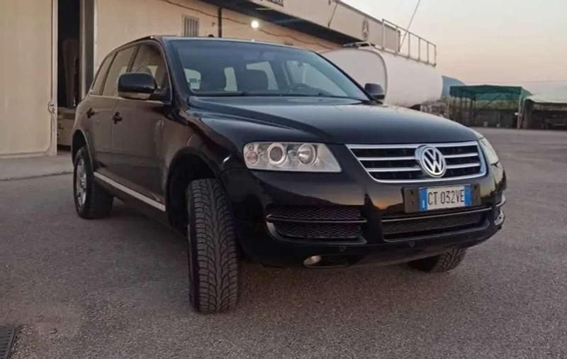 Usata VW Touareg 174 CV (127 kW) 2005 Nero SUV