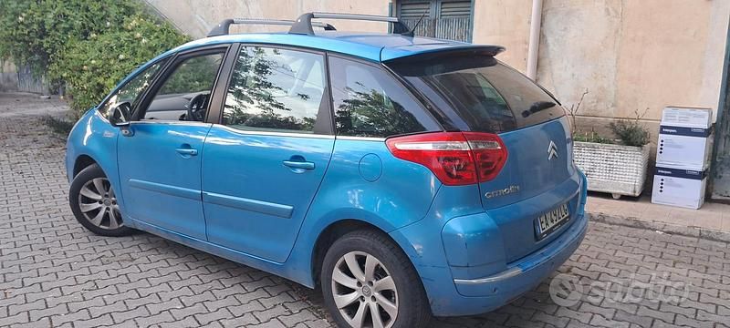 Blu/azzurro Usata 2010 Citroën C4 Picasso Monovolume | 1900 € (Super prezzo) - Immagine 1/4