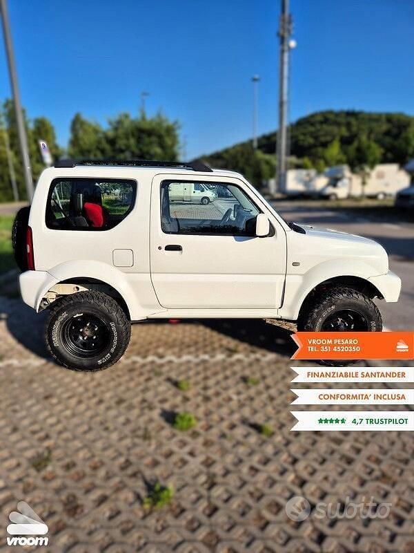 Usata Suzuki Jimny 84 CV (61 kW) 2012 Bianco SUV