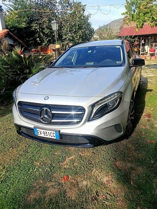 Usata Mercedes GLA200 136 CV (100 kW) 2013 SUV